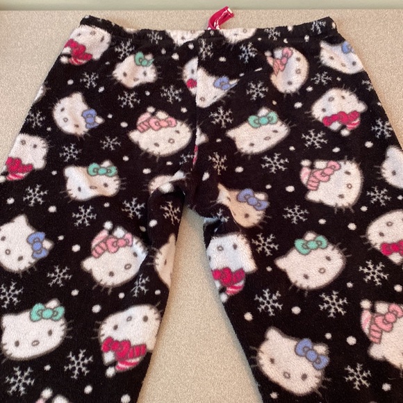 Hello Kitty - fluffy  holiday pajama pants. Size L (girls) - Picture 3 of 9